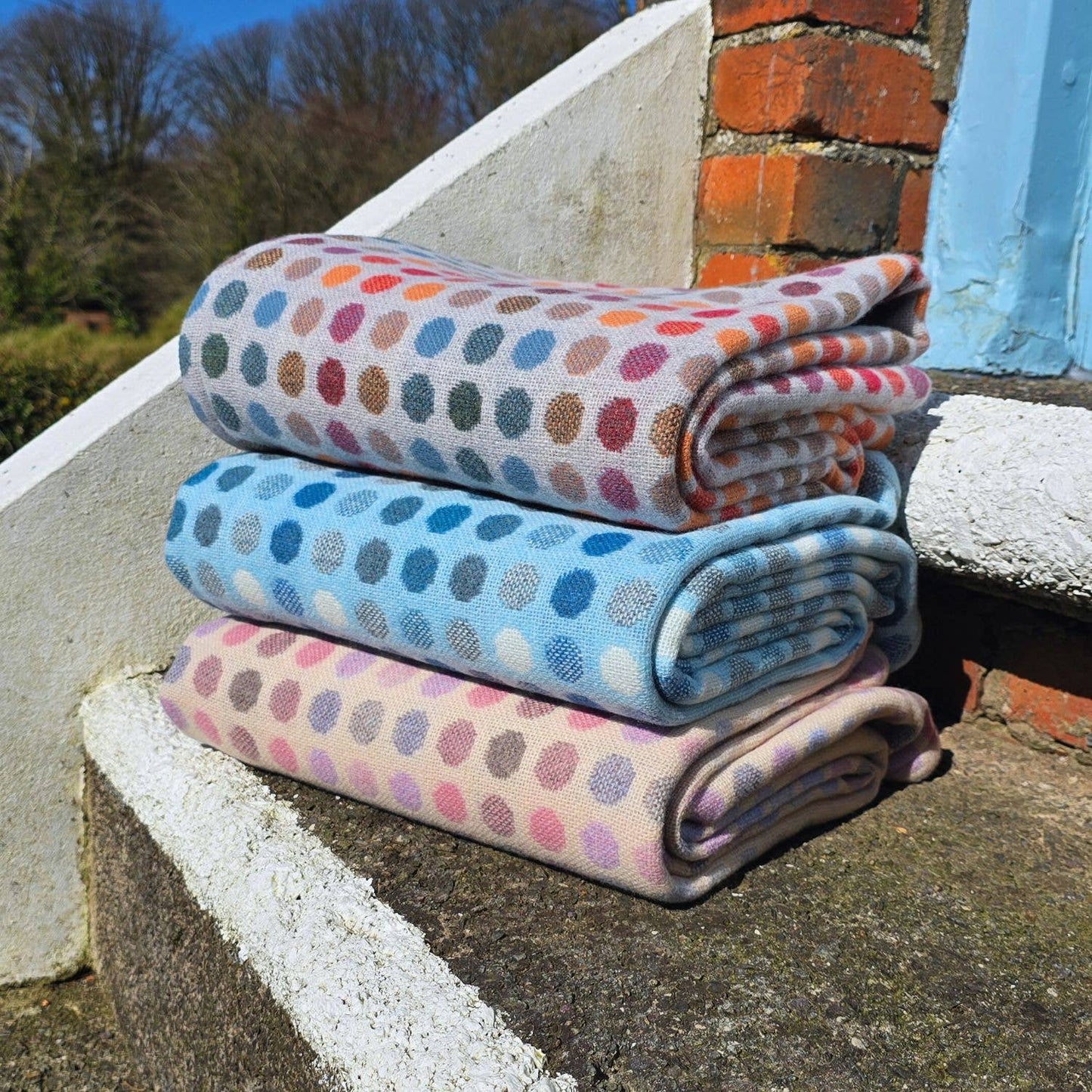Pram Blanket - Melin Tregwynt - Mondo Spotty - Shell / Pinks