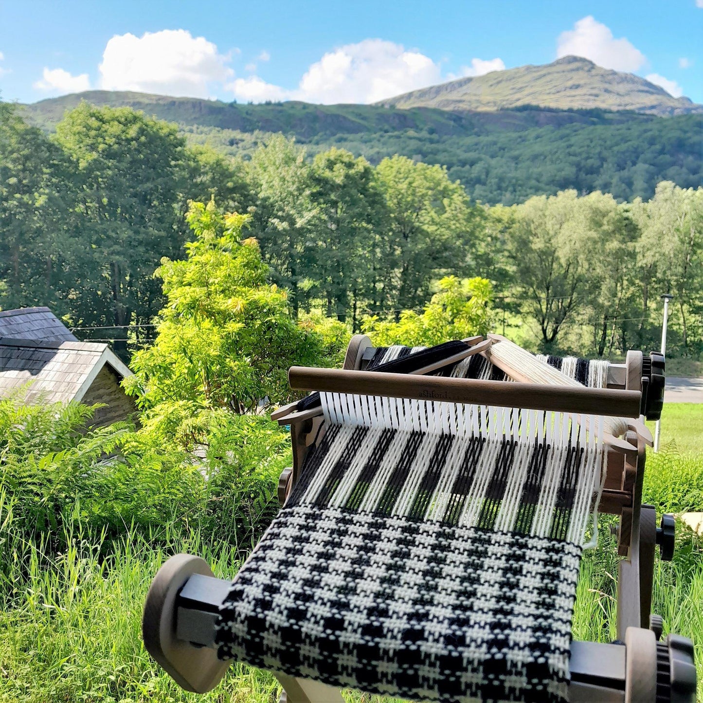 Scarf - 100% Wool - Handwoven - Welsh Checked - Black & Cream