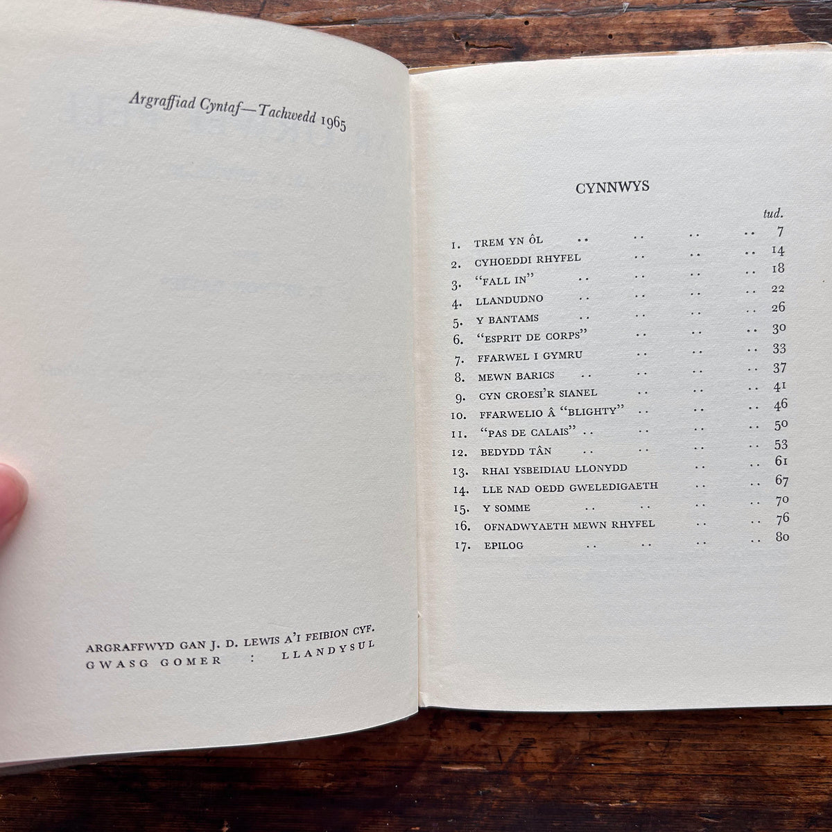 Ar Orwel Pell - 1914-1918 - E. Beynon Davies - 1965 1st edition (Preloved)