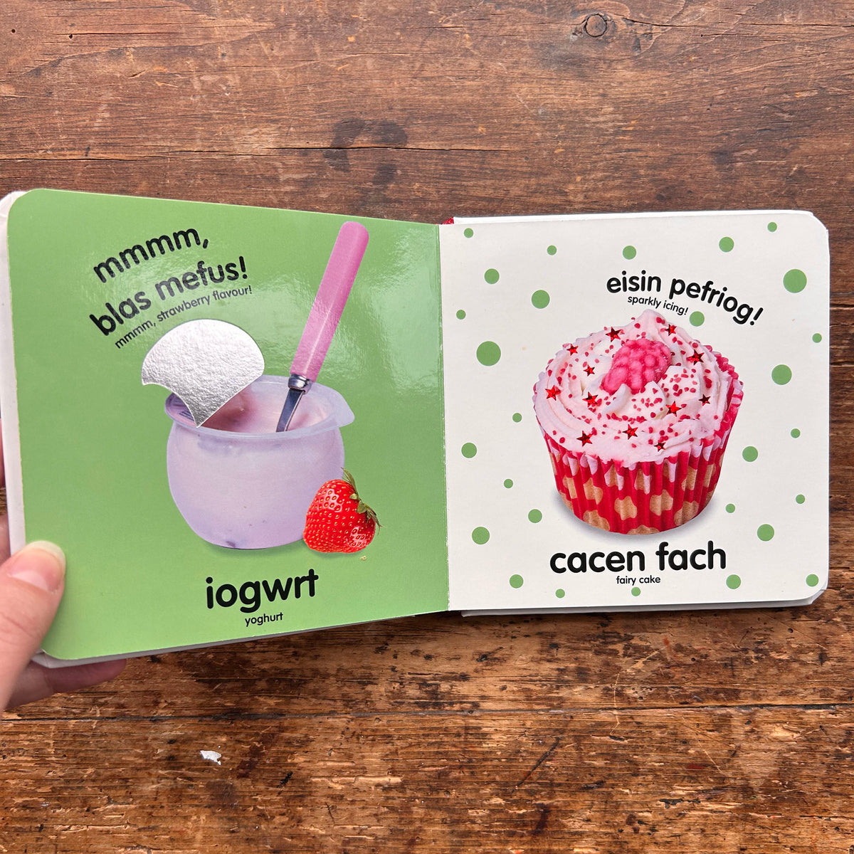 Babi Cyffwrdd a Theimlo - Amser Bwyd / Baby Touch and Feel: Mealtime (Preloved)