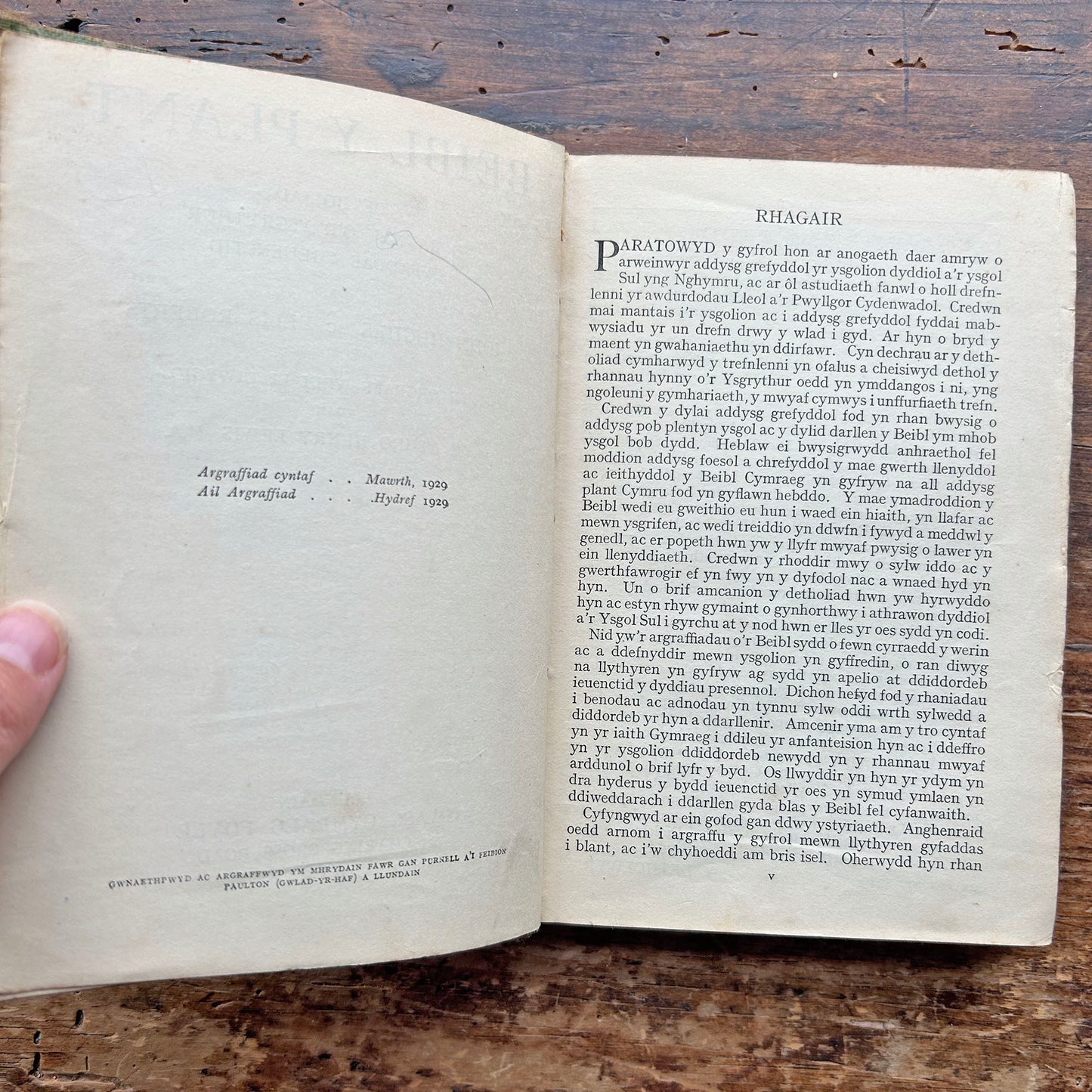 Beibl Y Plant - Welsh Children's Bible - 1929 (Preloved)