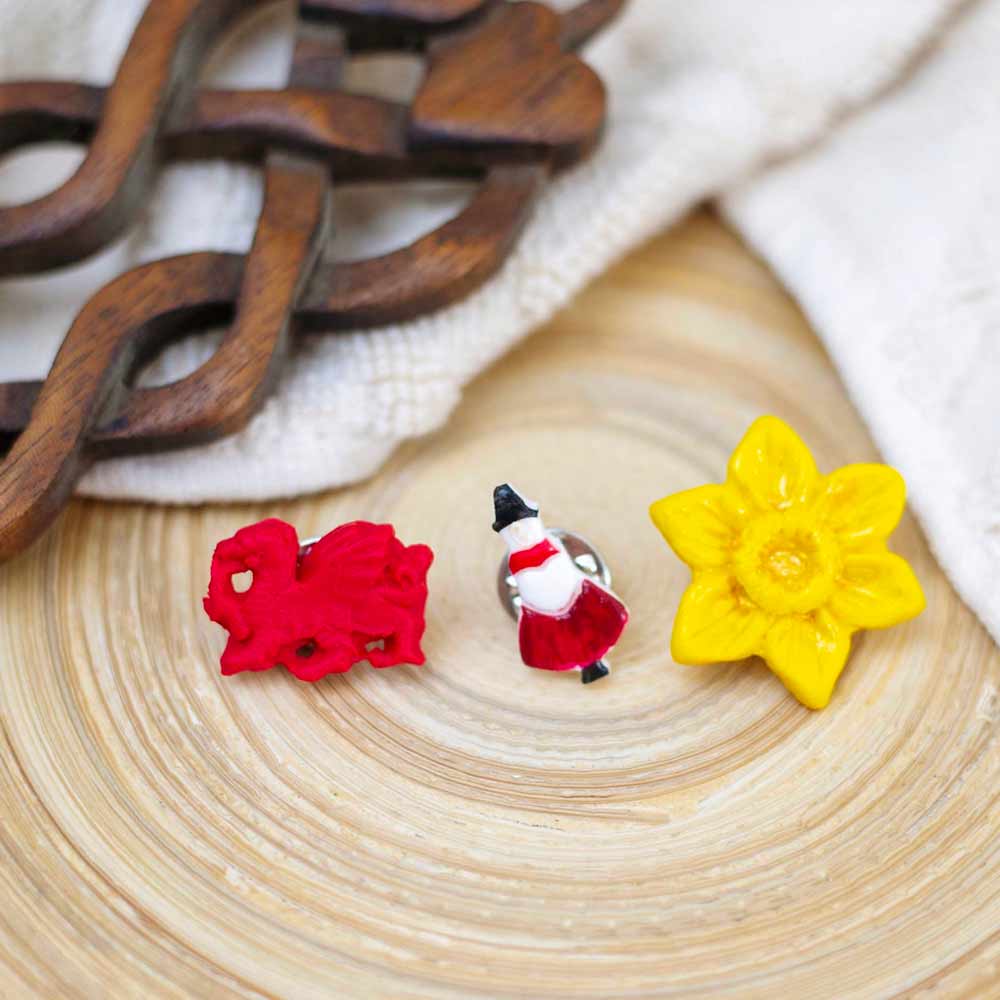 Brooches / Pin Badges - Set of 3 - Welsh Dragon, Daffodil & Welsh Lady