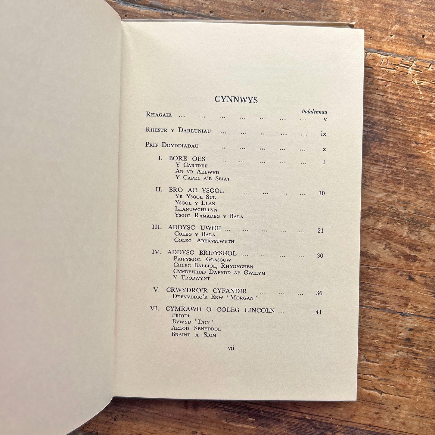 Bywyd a Gwaith: Owen Morgan Edwards - G. Arthur Jones (preloved)