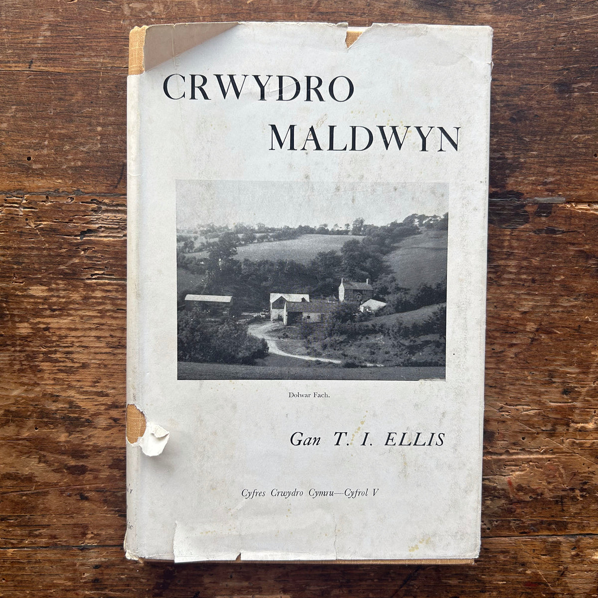 Crwydro Maldwyn - J. J. Ellis - 1957 (Preloved)