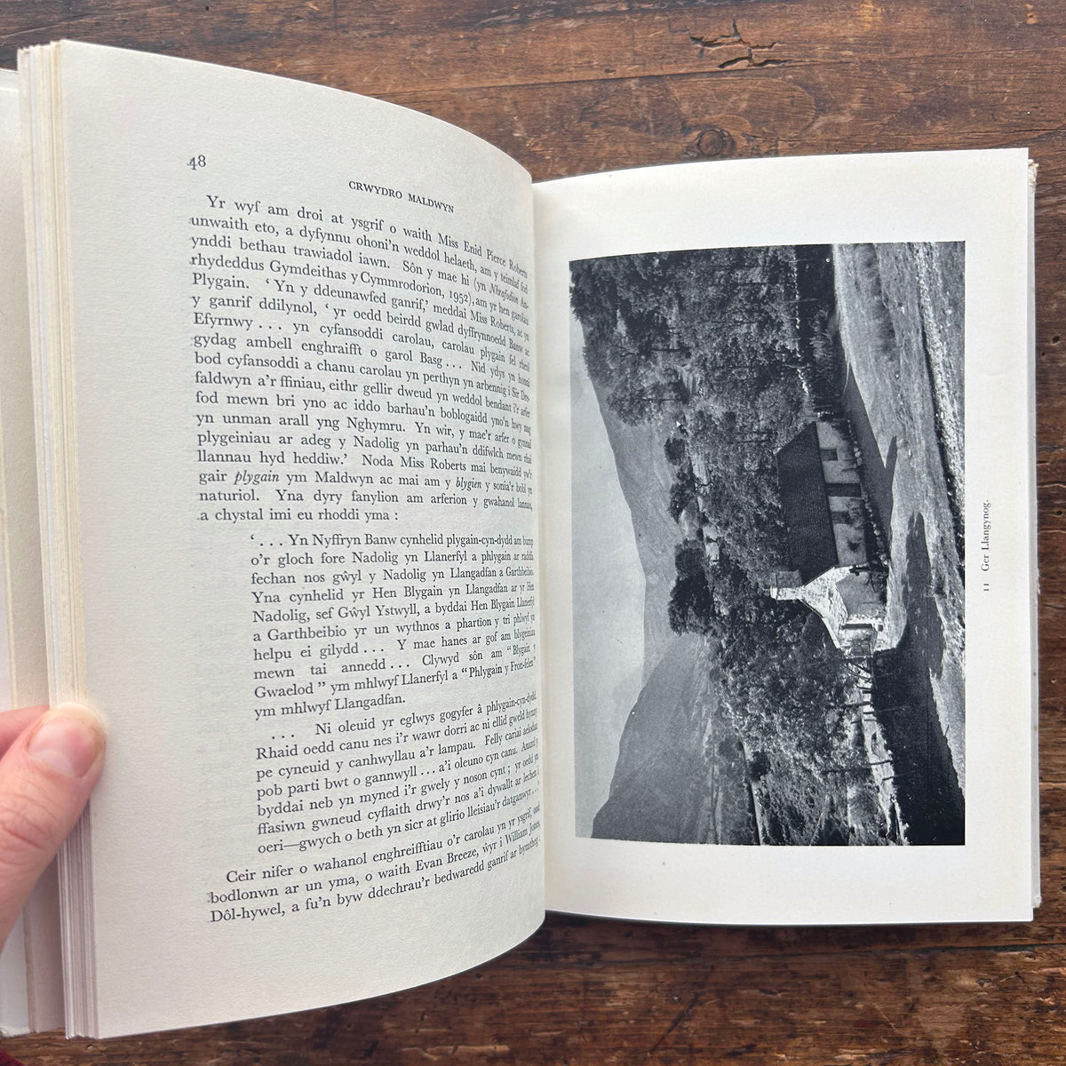 Crwydro Maldwyn - J. J. Ellis - 1957 (Preloved)