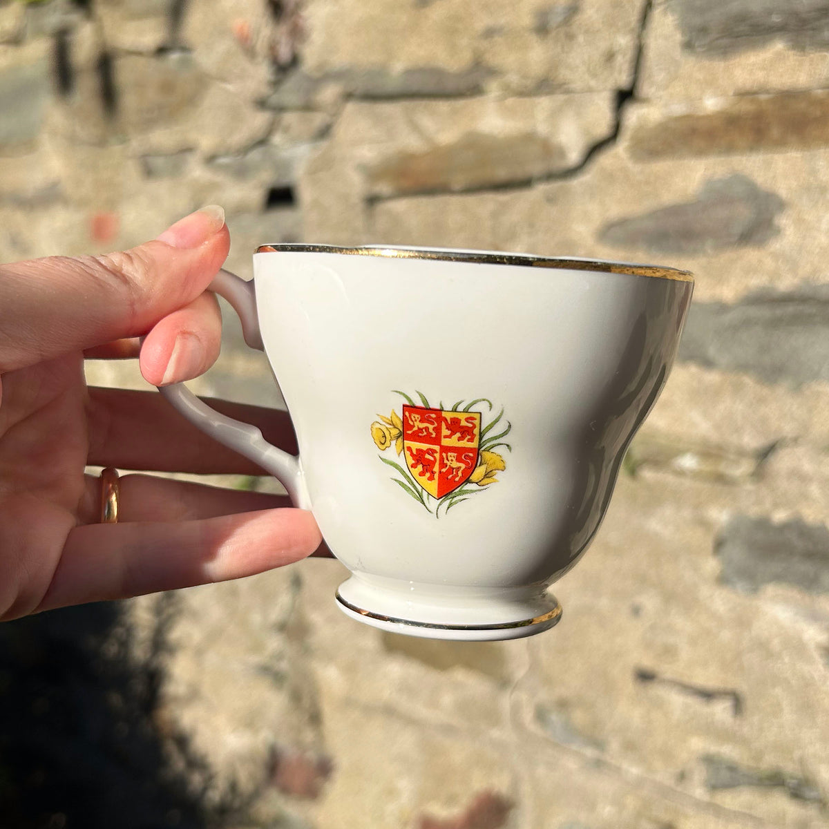 Cwpan a Soser - Merched Cymru - Cofrodd o Gymru / Aberystwyth (Wedi'i Ail-law)