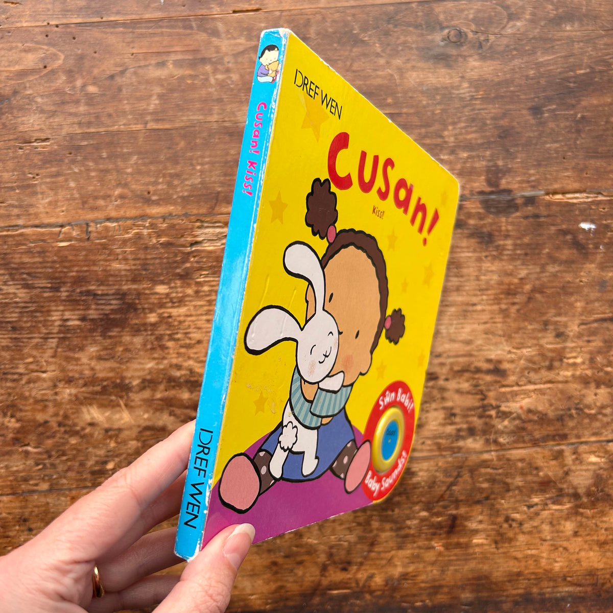 Cusan! Kiss! No Sounds (Preloved)