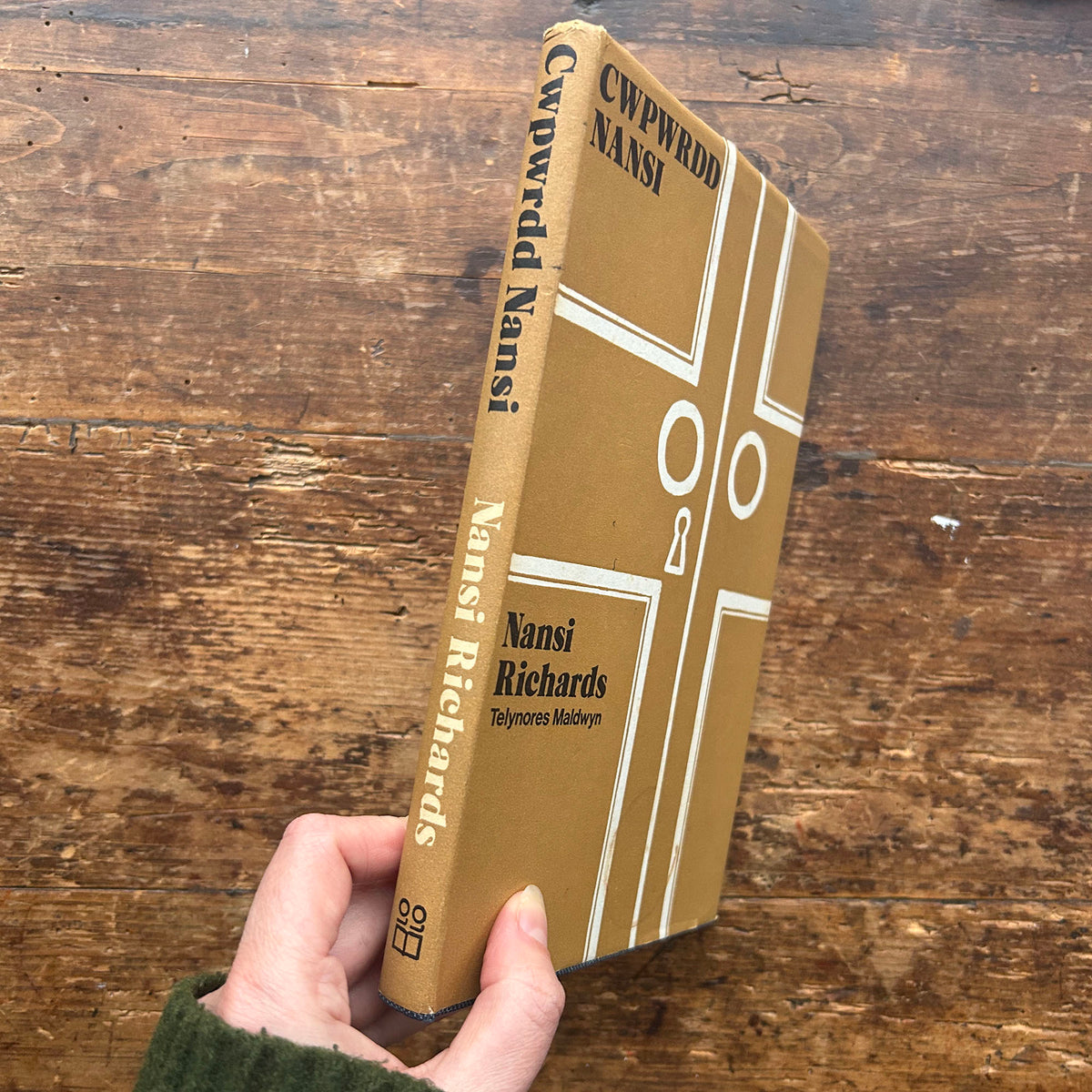 Cwpwrdd Nansi - Nansi Richards / Telynores Maldwyn Autobiography 1972 (Preloved)