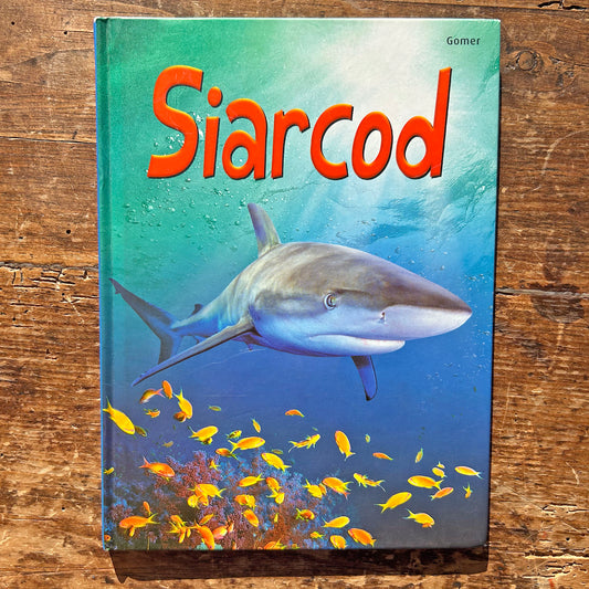 Cyfres Dechrau Da: Siarcod (Preloved)