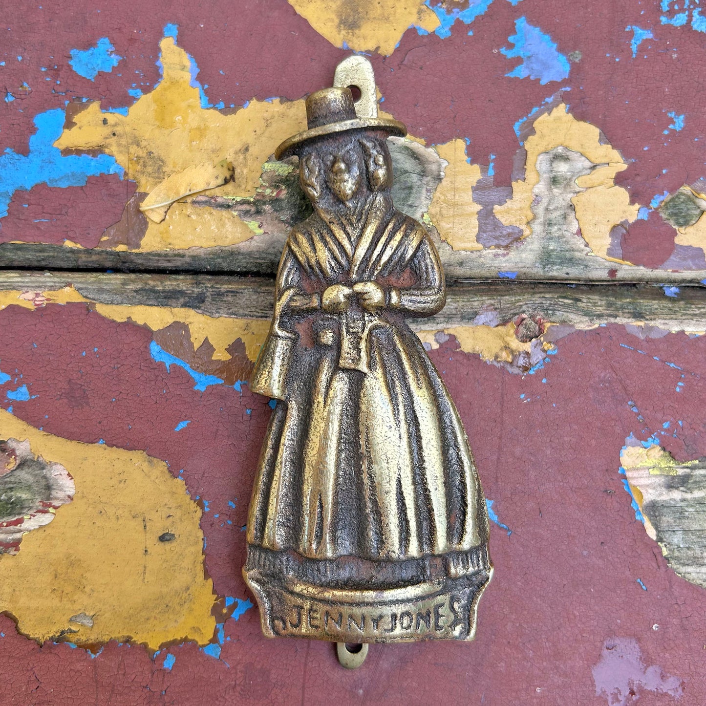 Cnocwr Drws - Pres Hen - Cymro / Jenny Jones (Wedi'i Ail-law)