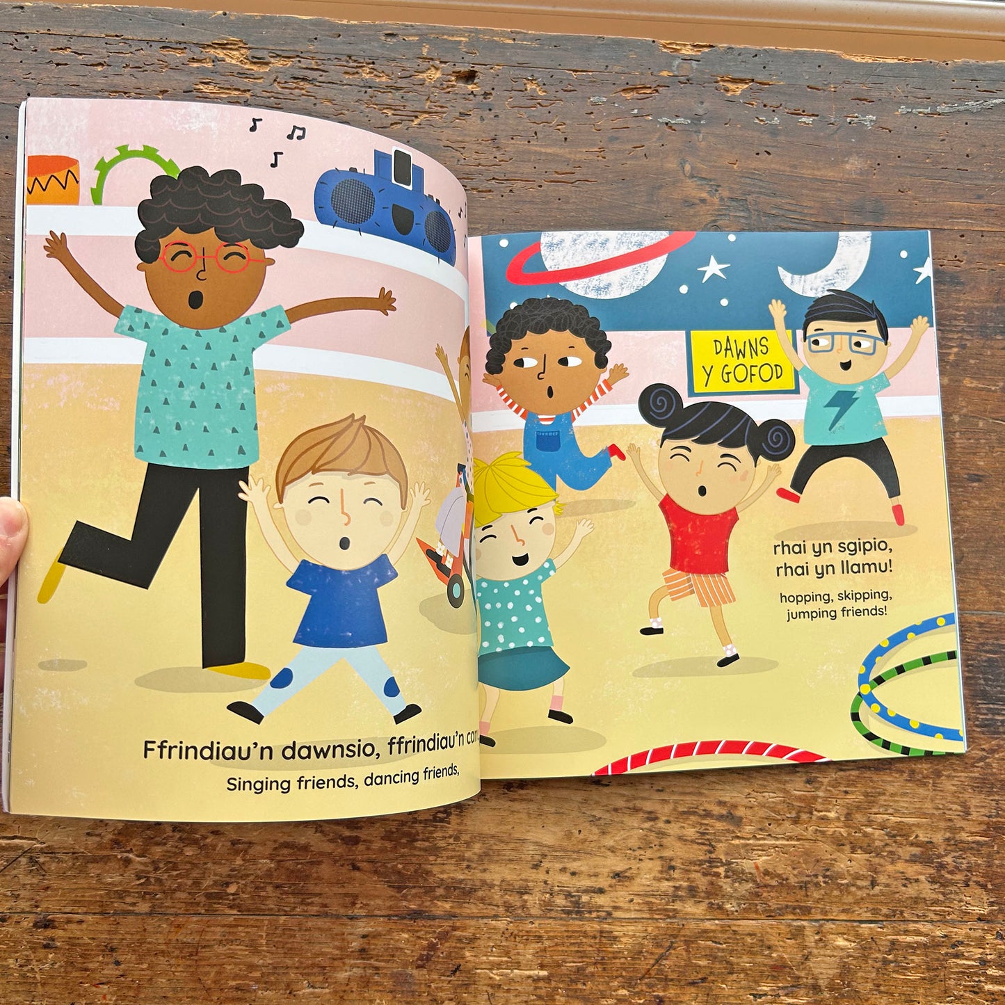 Ffrindiau Gorau, Ffrindiau Gwych / Best Friends, Busy Friends (Preloved)