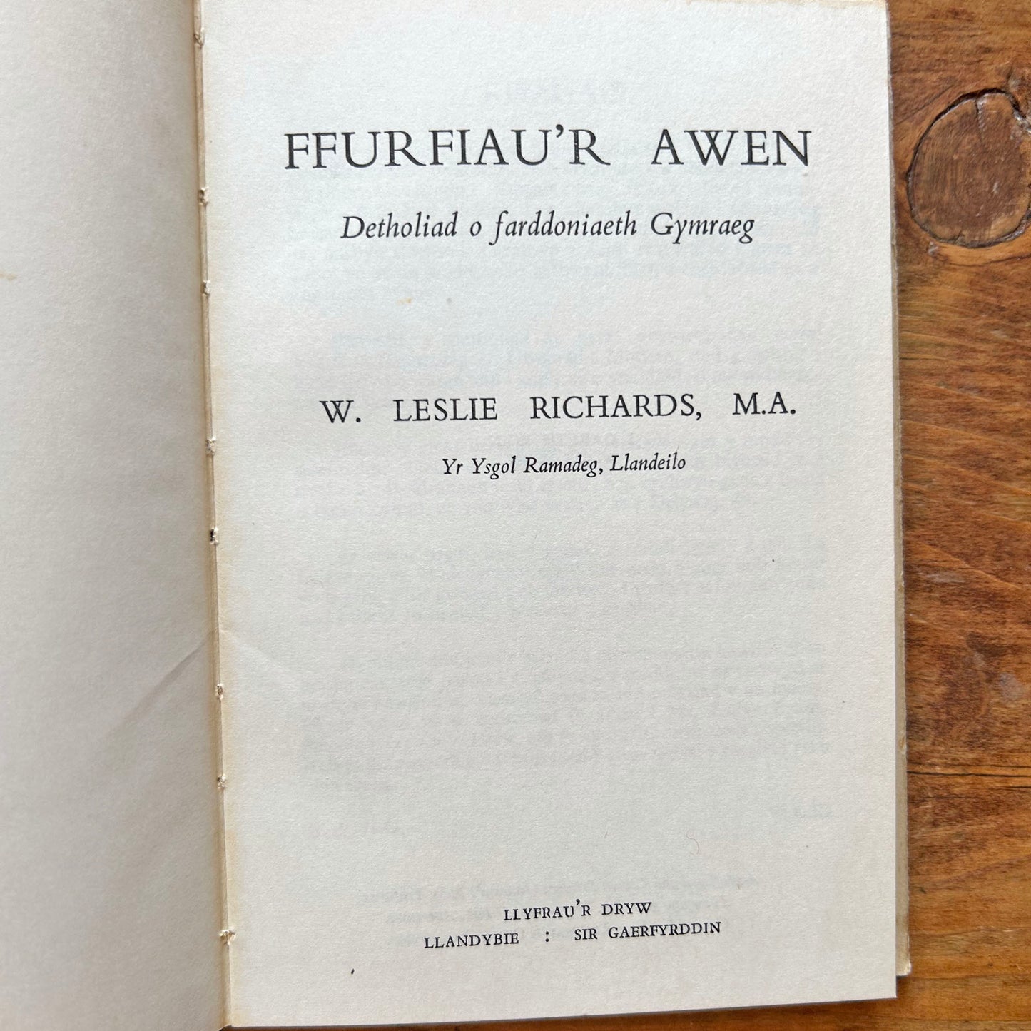 Ffurfiau'r Awen - W. Leslie Richards - Poetry 1961 (Preloved)