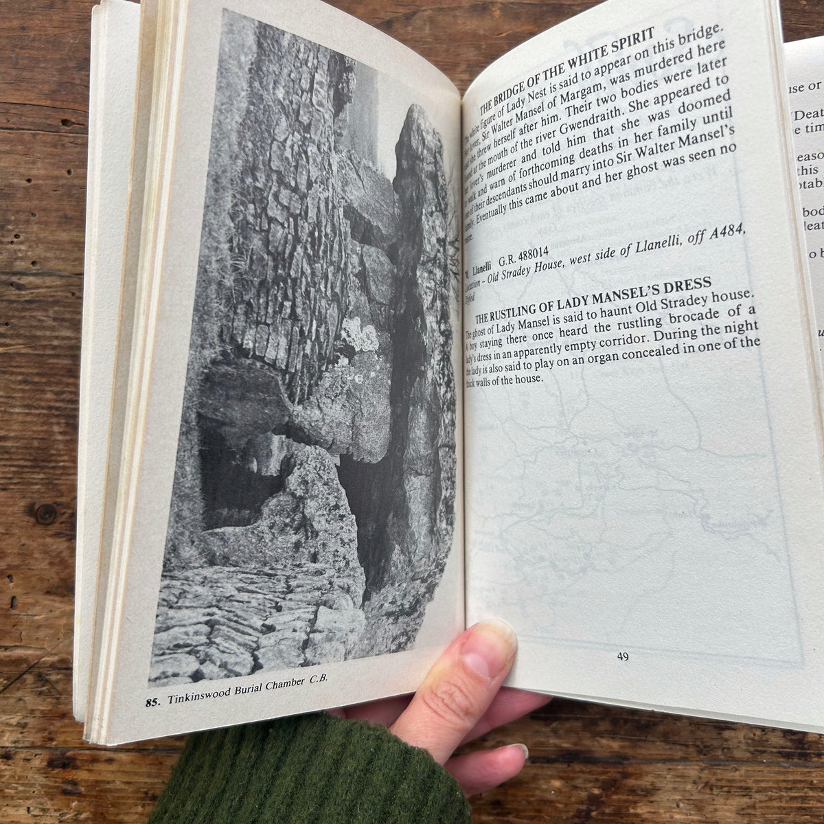 Ghosts of Wales - A Travellers' Pocket Guide - Chris Barber 1979 (Preloved)