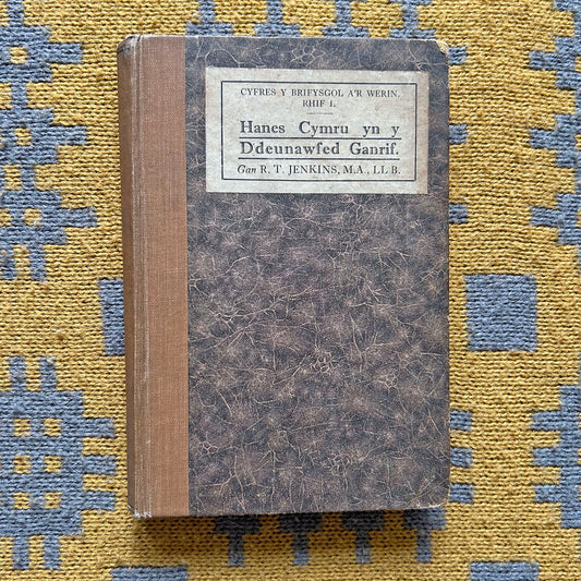 Hanes Cymru yn y Ddeunawfed Ganrif - 1928 (Preloved)