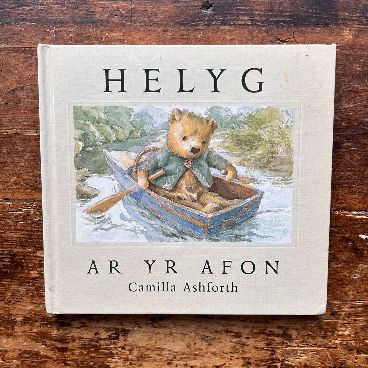 Helyg ar yr Afon - Camilla Ashford 2001 (Preloved)