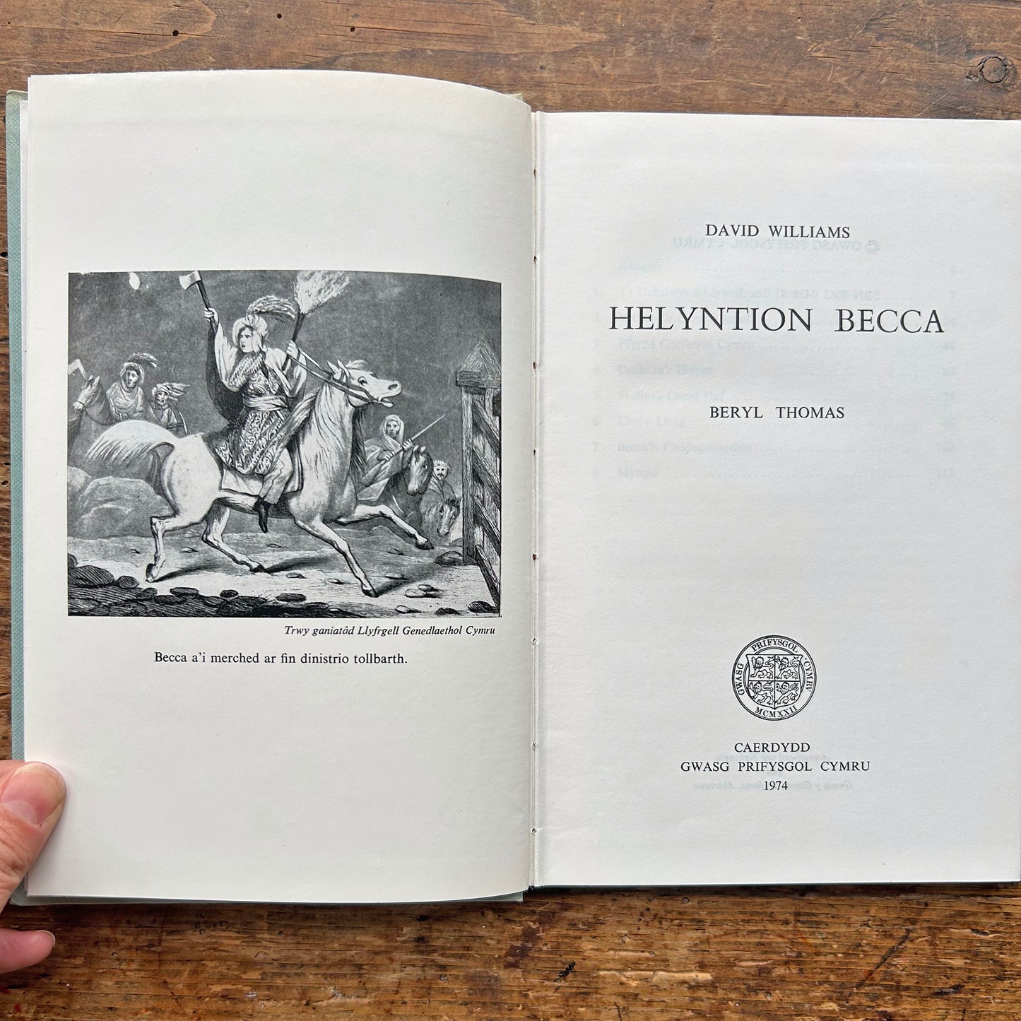 Helyntion Becca – Rebecca Riots - 1974 (Preloved)
