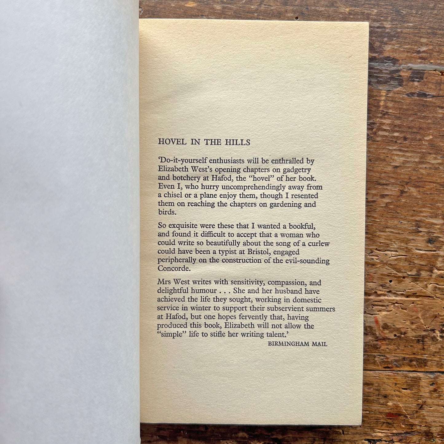Hovel in the Hills - Elizabeth West (Preloved)