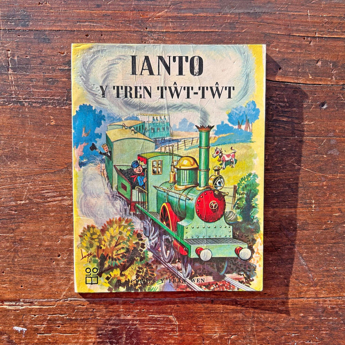 Ianto - Y Tren Twt Twt - Llyfr Cymraeg Hen (Wedi'i Ail-law)