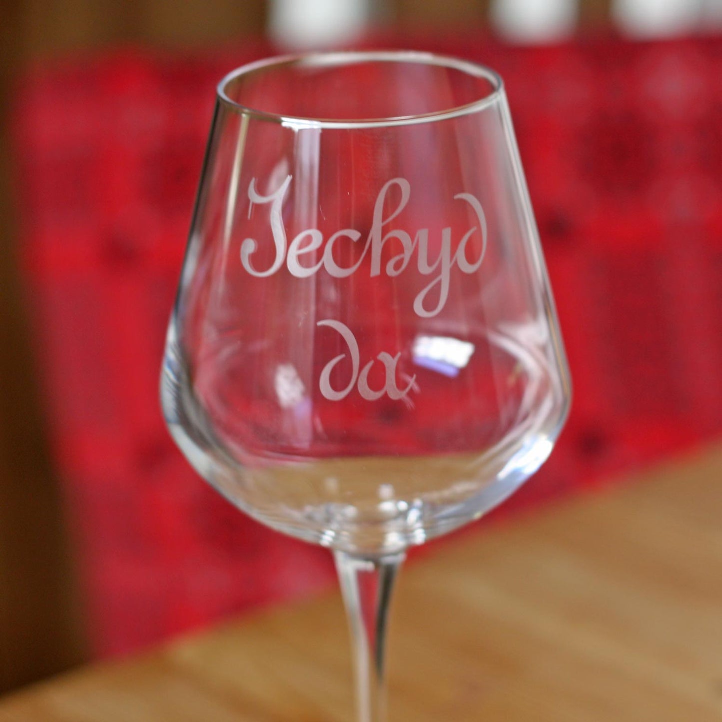 Wine Glass - Iechyd Da - Cheers / Good Health
