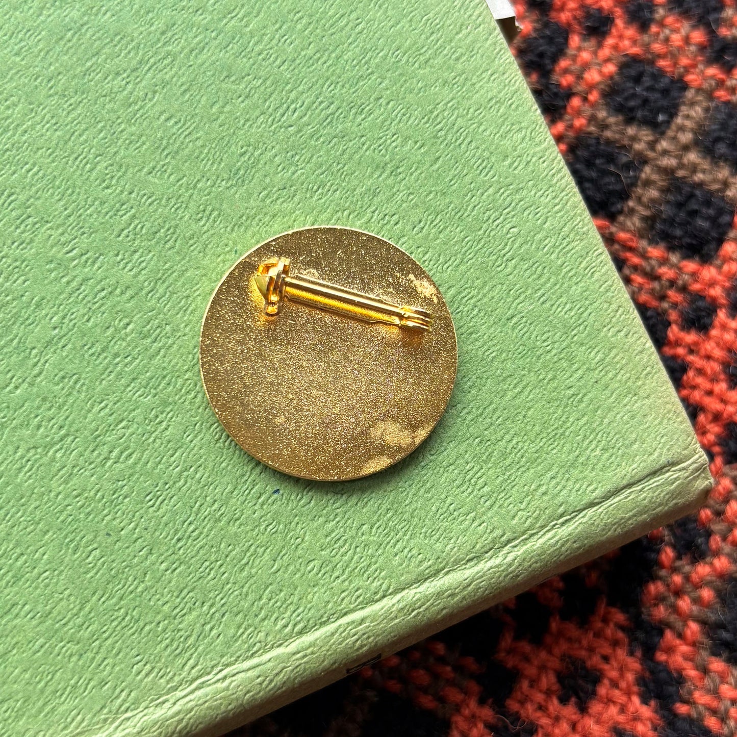 Pin Lapel / Bathodyn - Vintage - Fleur de Lis - WPCBA (Preloved)
