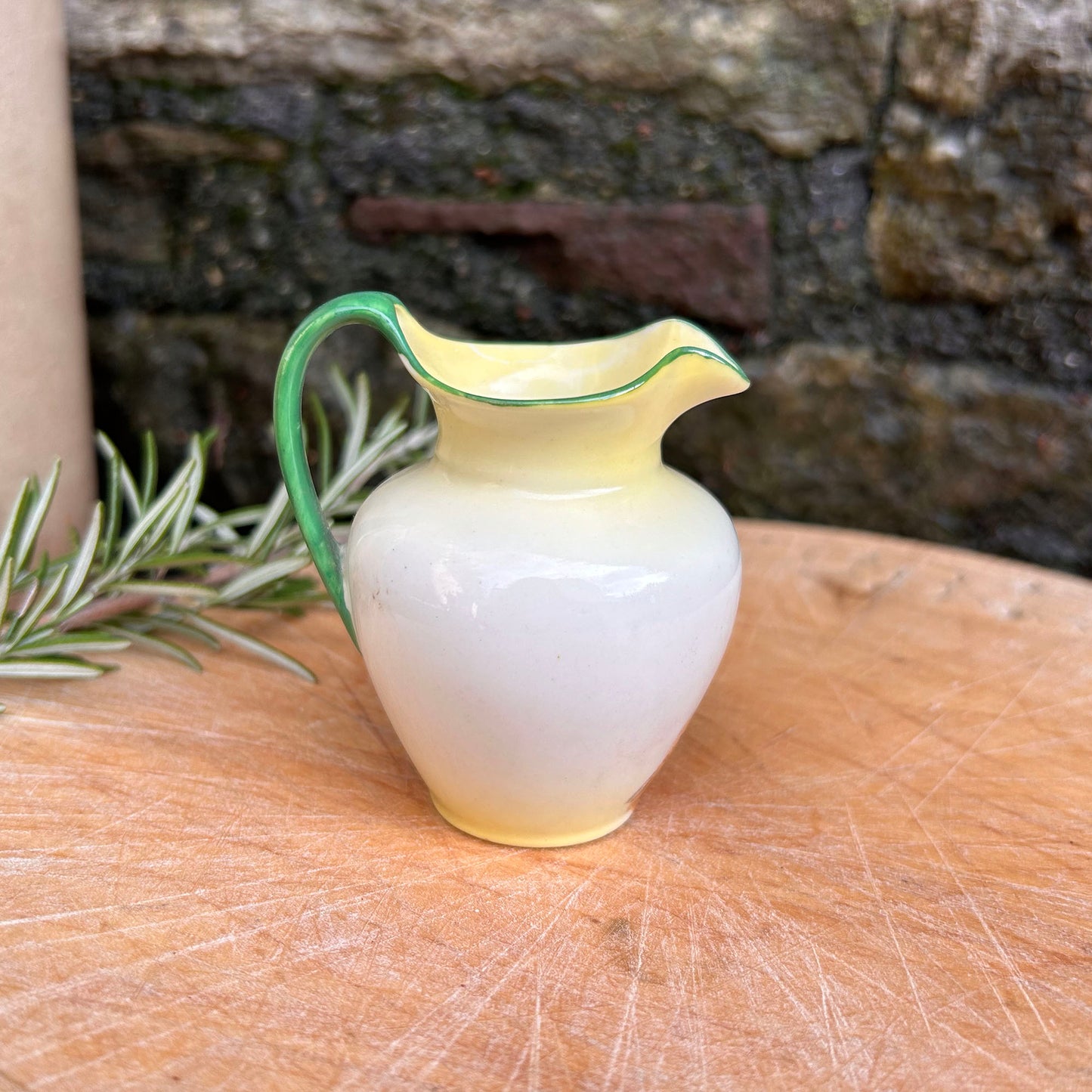 Jwg Cregyn - Gwisgoedd Cymreig - Parti Nyddu Cymru - Cofrodd Hynafol (Wedi'i Ail-law)