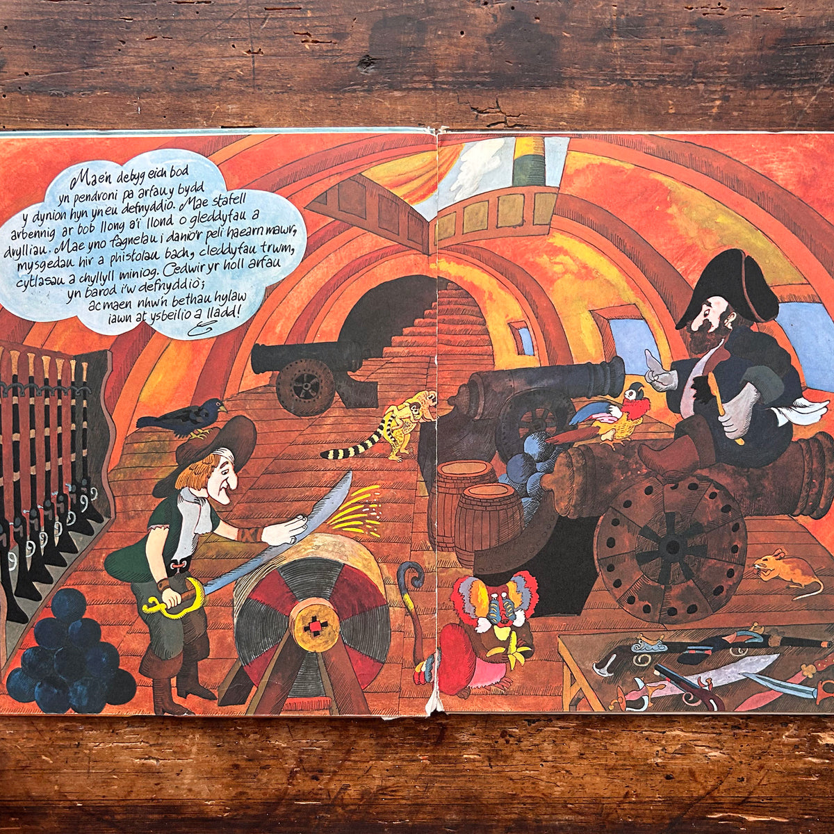 Llyf Mawr y Môr-ladron - Walter Grieder - 1972 (Preloved)