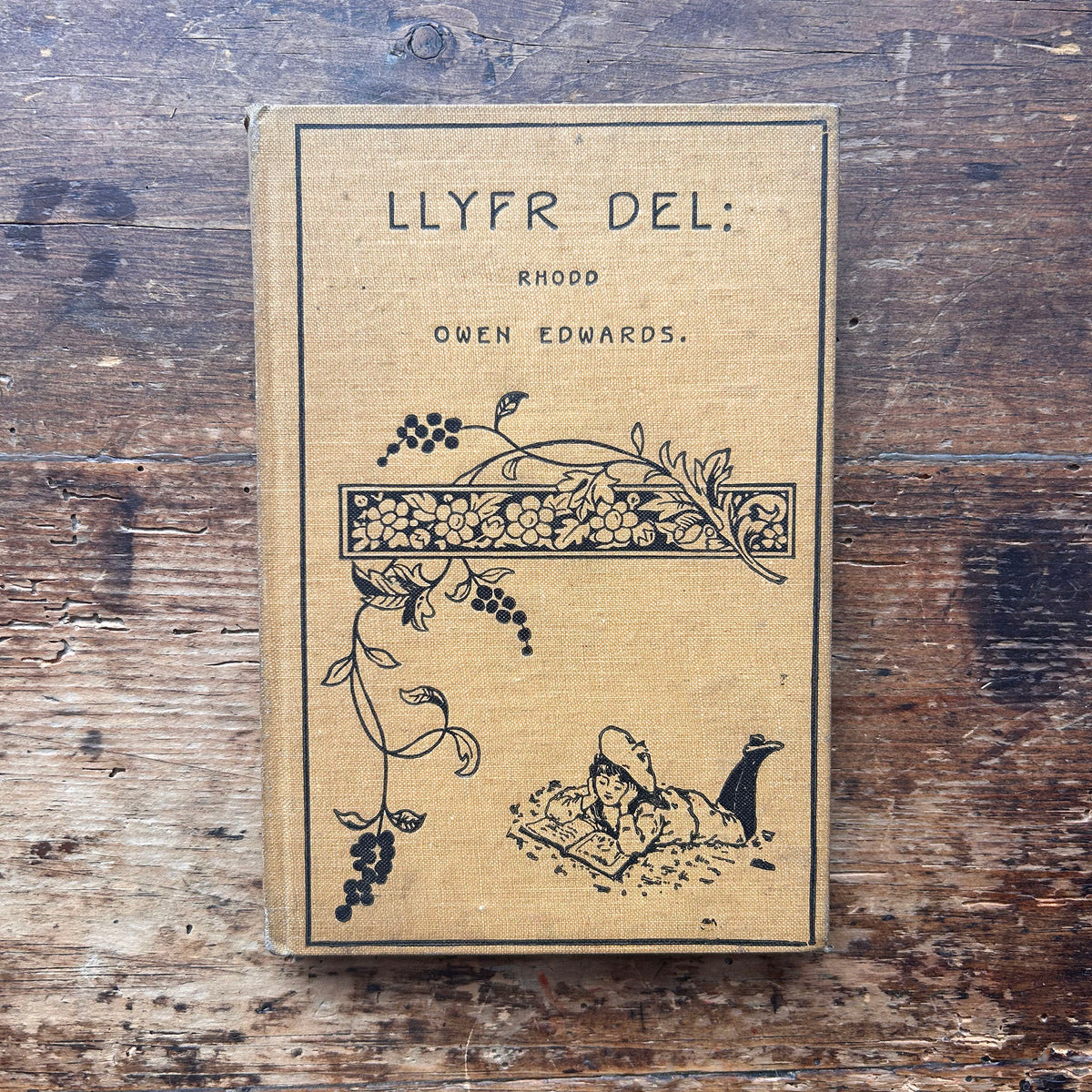 Llyfr Del: Rhodd Owen Edwards - 1911 (Preloved)