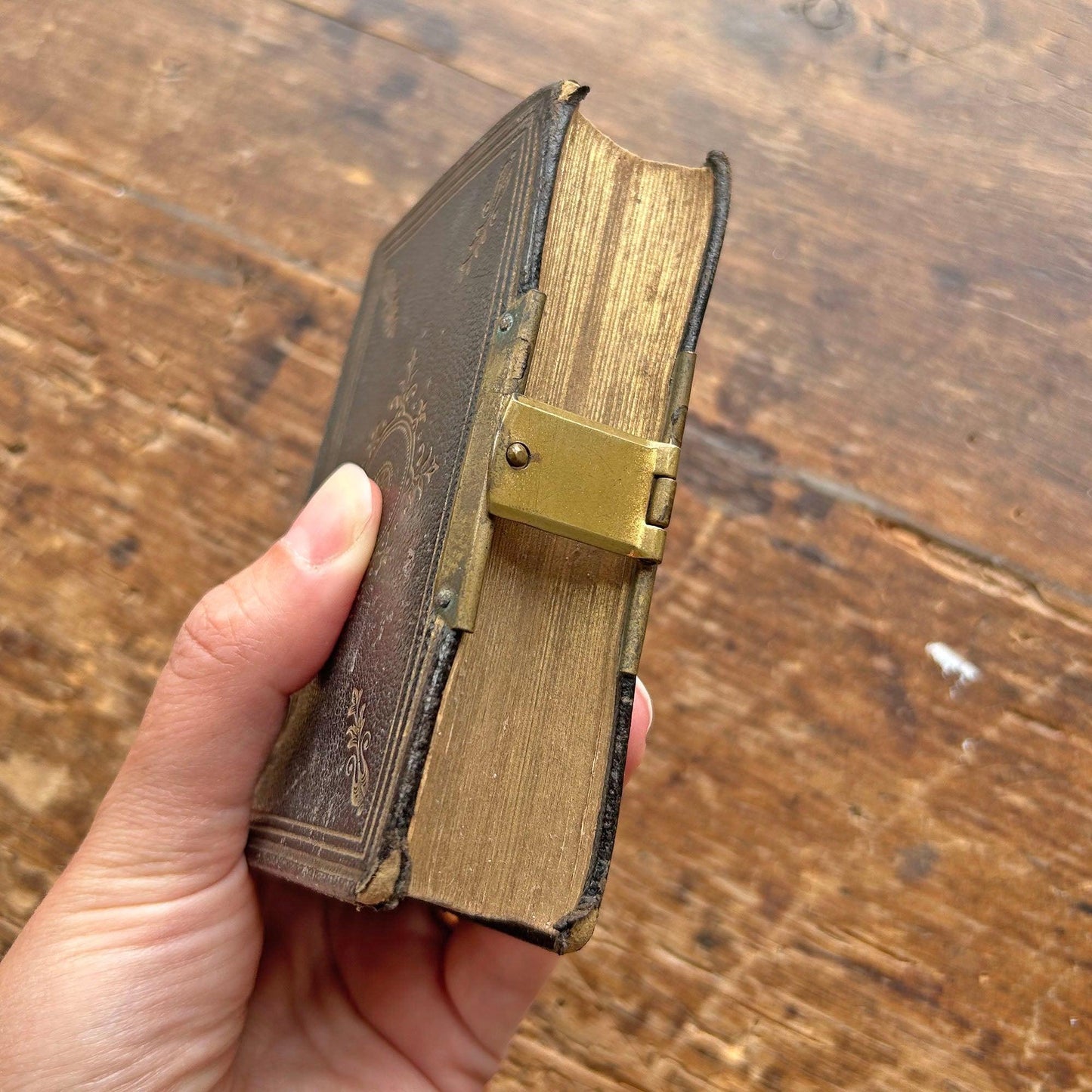 Llyfr Emynau - Antique Welsh Book of Hymns (Preloved)