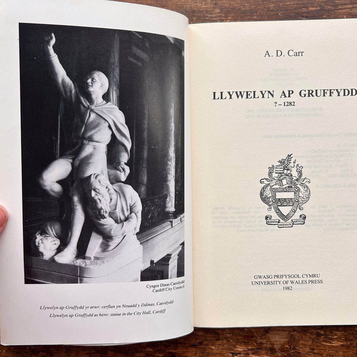 Llywelyn ap Gruffydd - Biography - A. D. Carr - 1982 (Preloved)