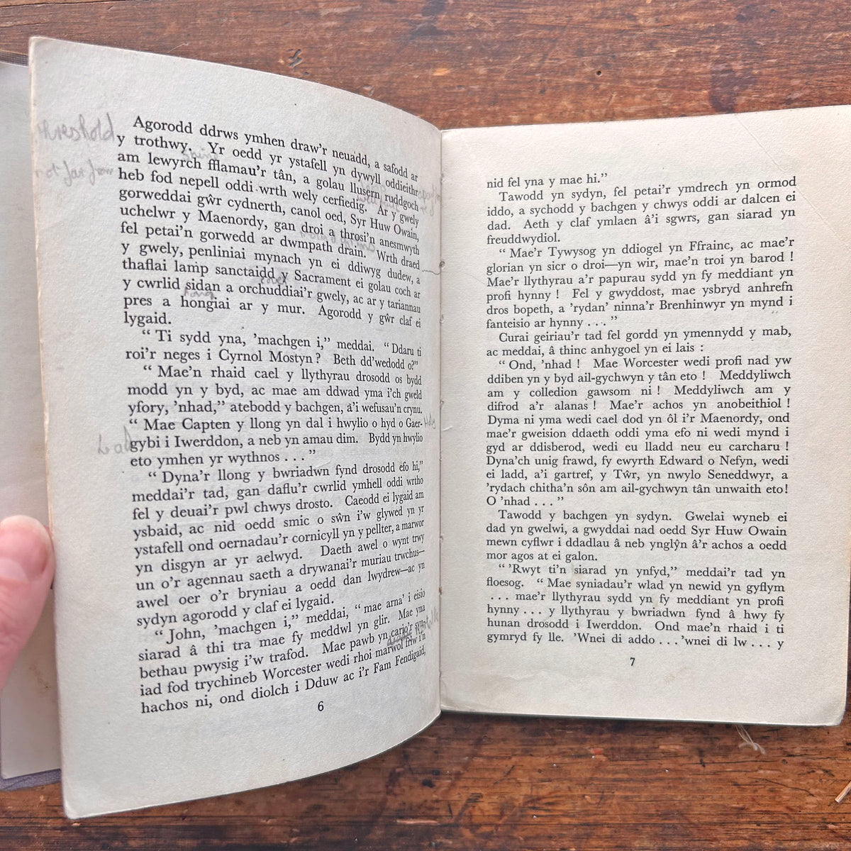 Nedw - E. Tegla Davies - Byrddau Glas - 1922 (Wedi'i ail-law)