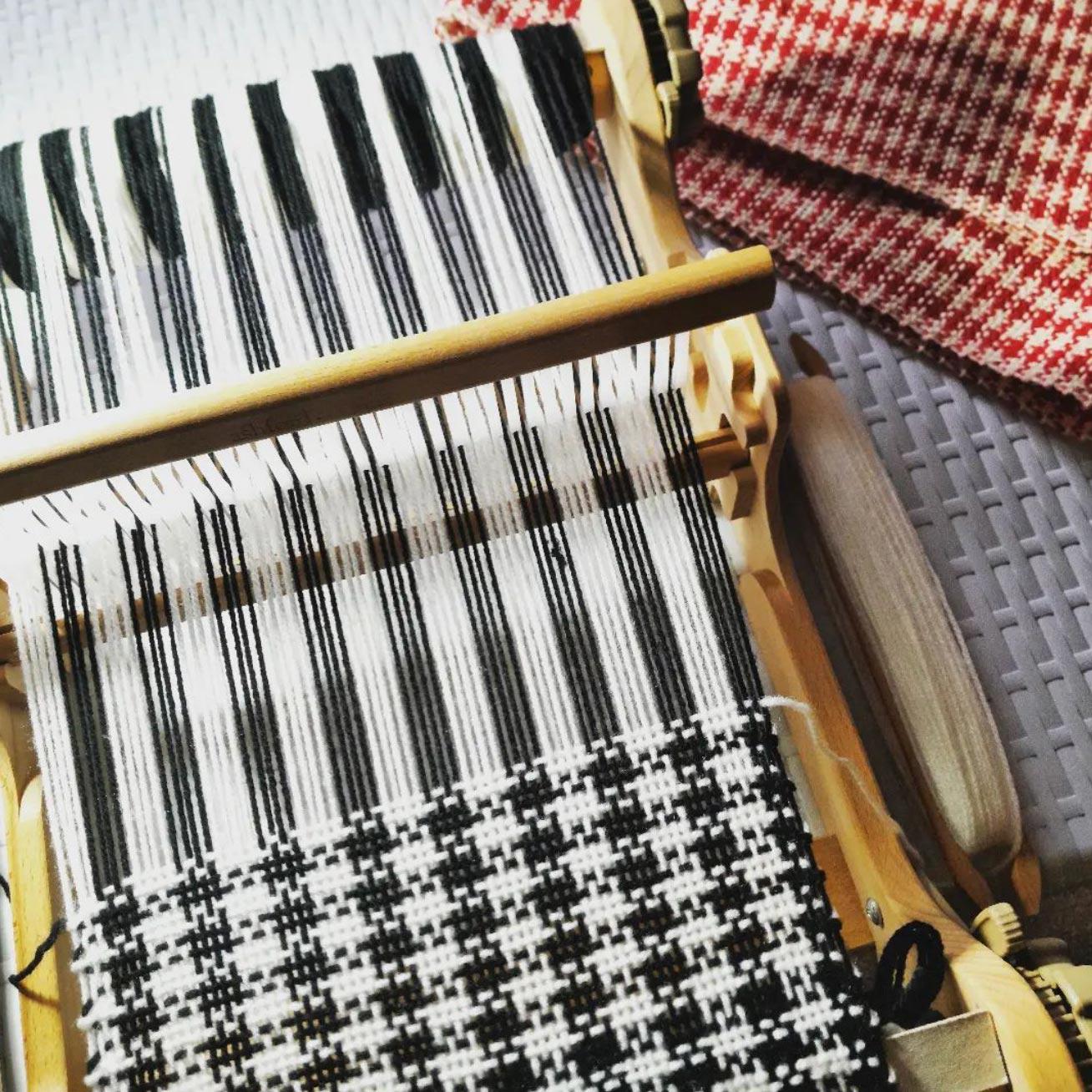 Scarf - 100% Wool - Handwoven - Welsh Checked - Black & Cream