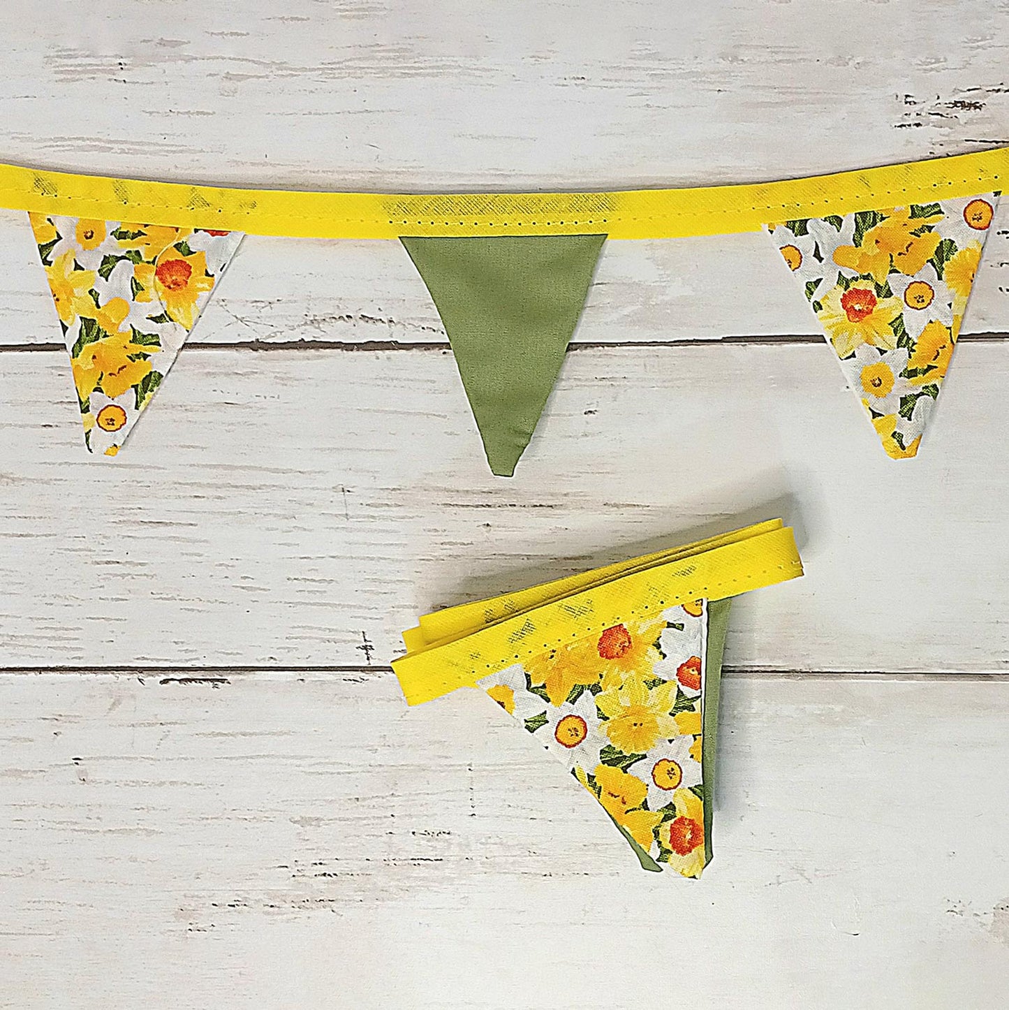 Mini Bunting - Handmade - Welsh Daffodils - 1M