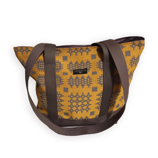Bag Ysgwydd - Print Tapestri Cymreig - Melyn a Llwyd - NEWYDD