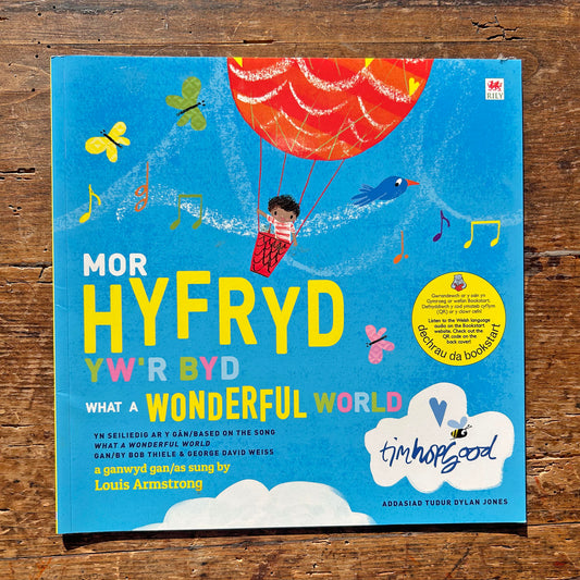Mor Hyfryd Yw'r Byd - What a Wonderful World (Preloved - Like New)