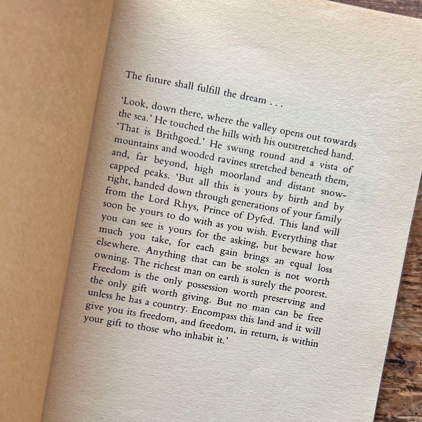 Nobel Savage - Gareth Jones (Preloved)