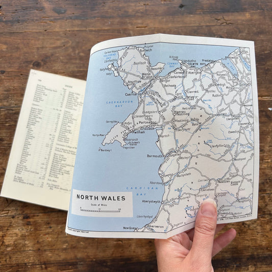 North Wales including Snowdonia - A Geographia Guide - Gavin Gibbons 1960's (Preloved)