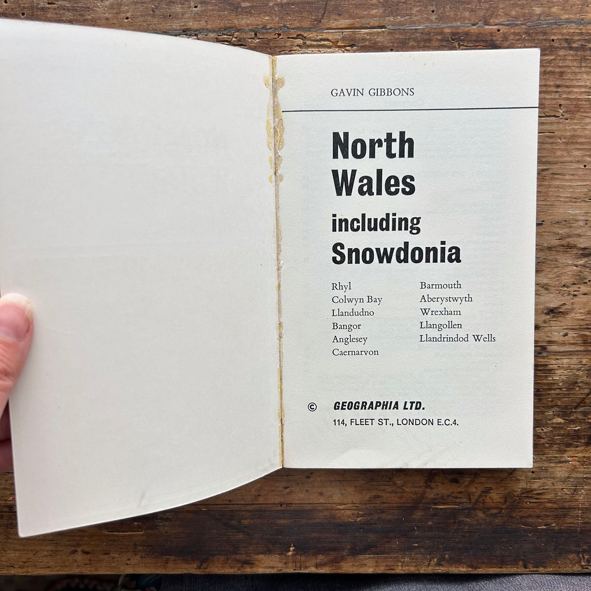 North Wales including Snowdonia - A Geographia Guide - Gavin Gibbons 1960's (Preloved)