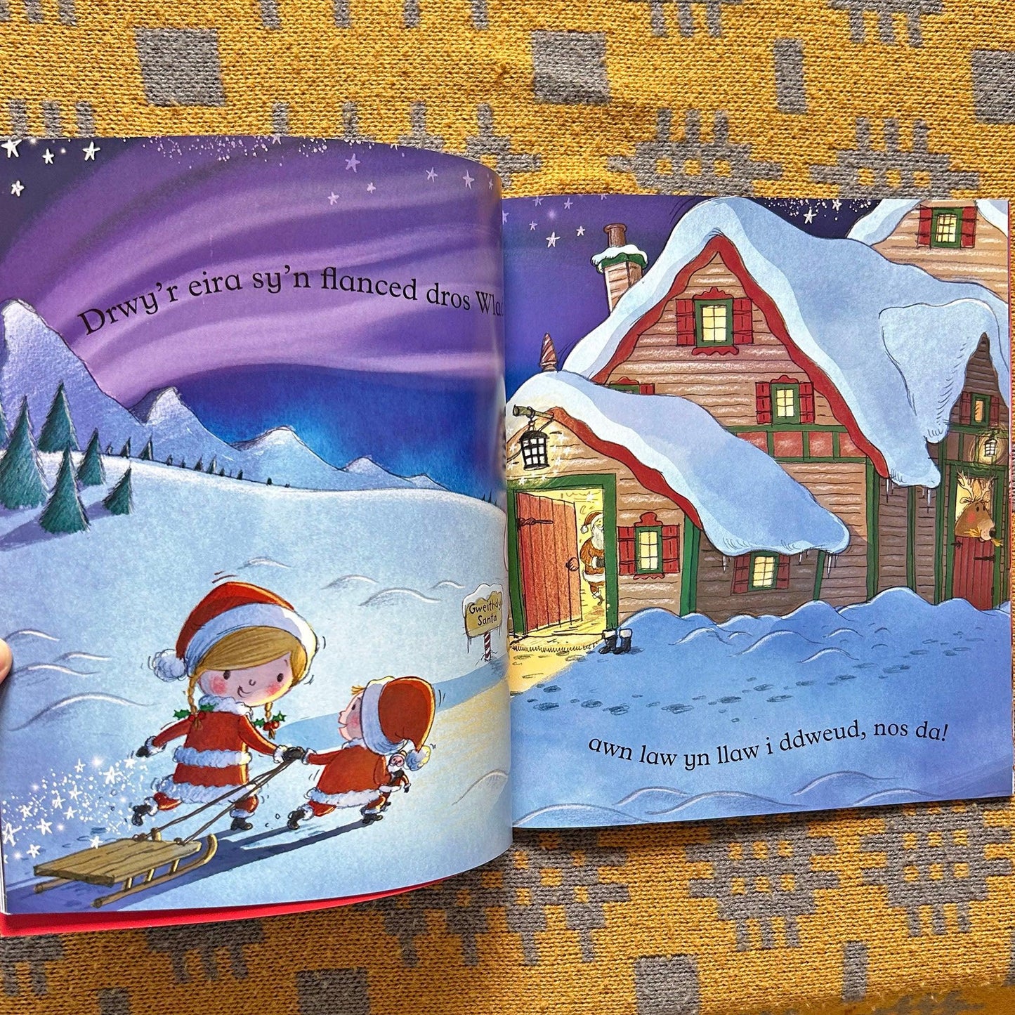 Nos Da Santa - Michelle Robinson (Preloved)