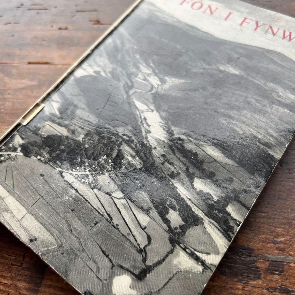 O Fôn i Fynwy - Rhyddiaith a Barddoniaeth - John Davies 1962 (Preloved)
