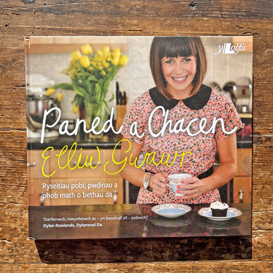 Paned a Chacen - Elliw Gwawr - Welsh Recipe Book (Preloved)