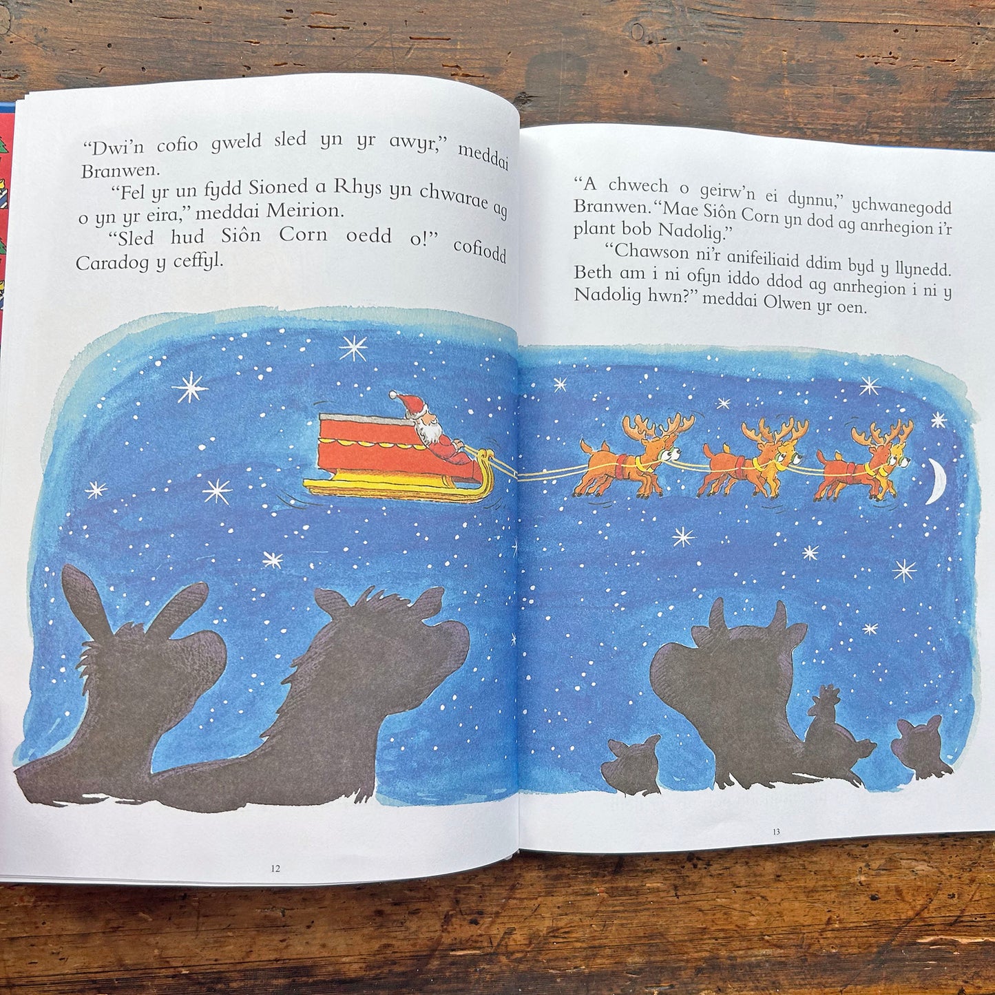 Pedair stori Nadolig / Four Christmas Stories (Preloved)