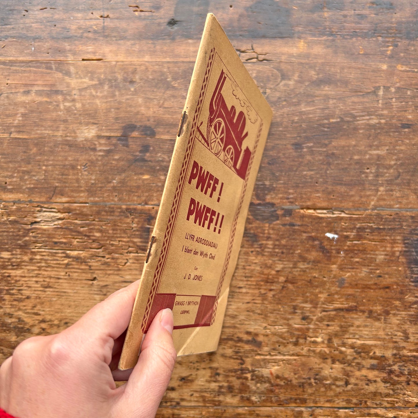 Pwff! Pwff! Ac adroddiadau i blant o bump i wyth oed - Poetry for Children 1949 (Preloved)