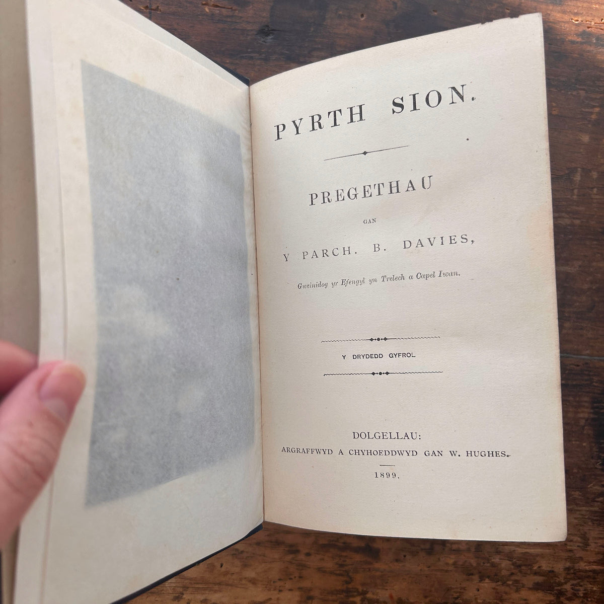 Pyrth Sion - Pregethau - B. Davies - 1899 (Preloved)