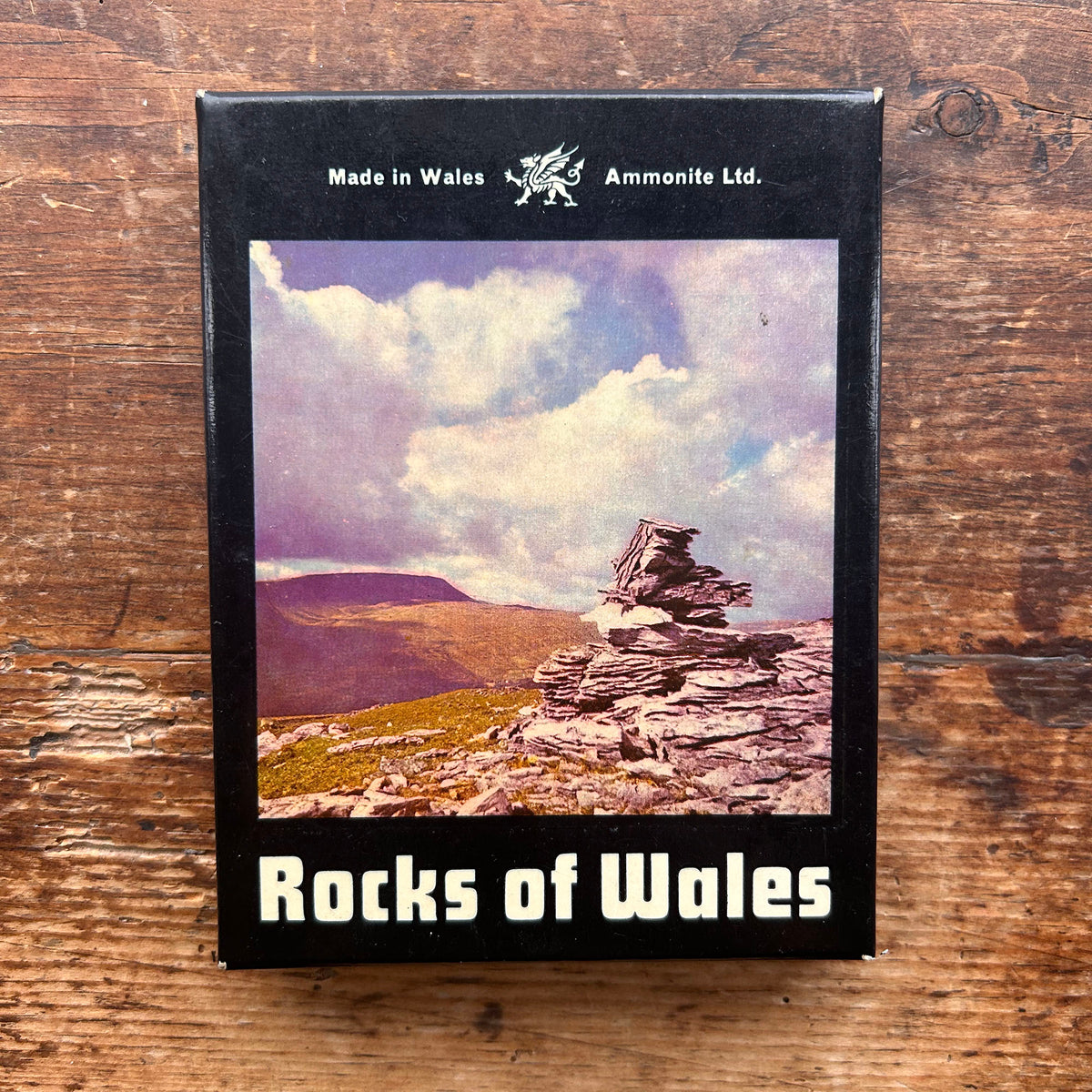Rocks & Minerals of Wales - Geology Specimen Gift Box - Vintage - Ammonite Ltd. (Preloved)