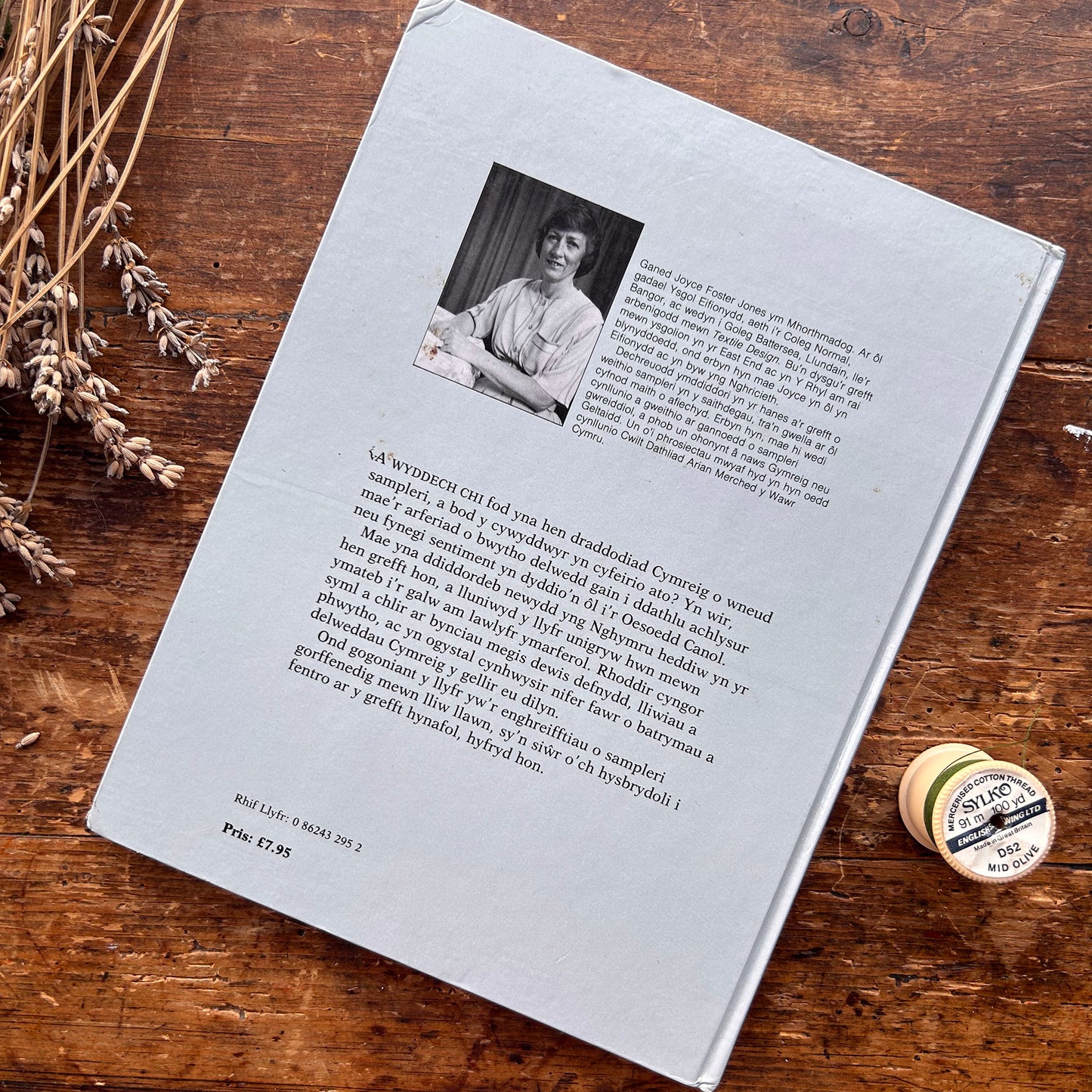 Sampleri Cymreig - Welsh Samplers - Joyce Jones - 1993 (Preloved)
