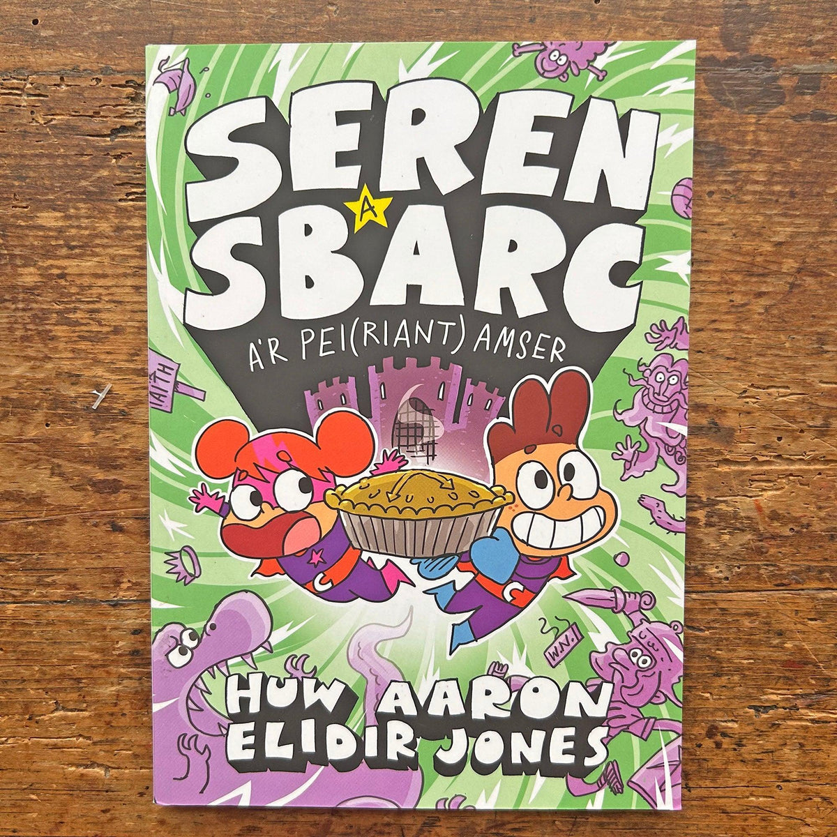 Seren a Sbarc - a'r Pei(riant) Amser (Preloved)