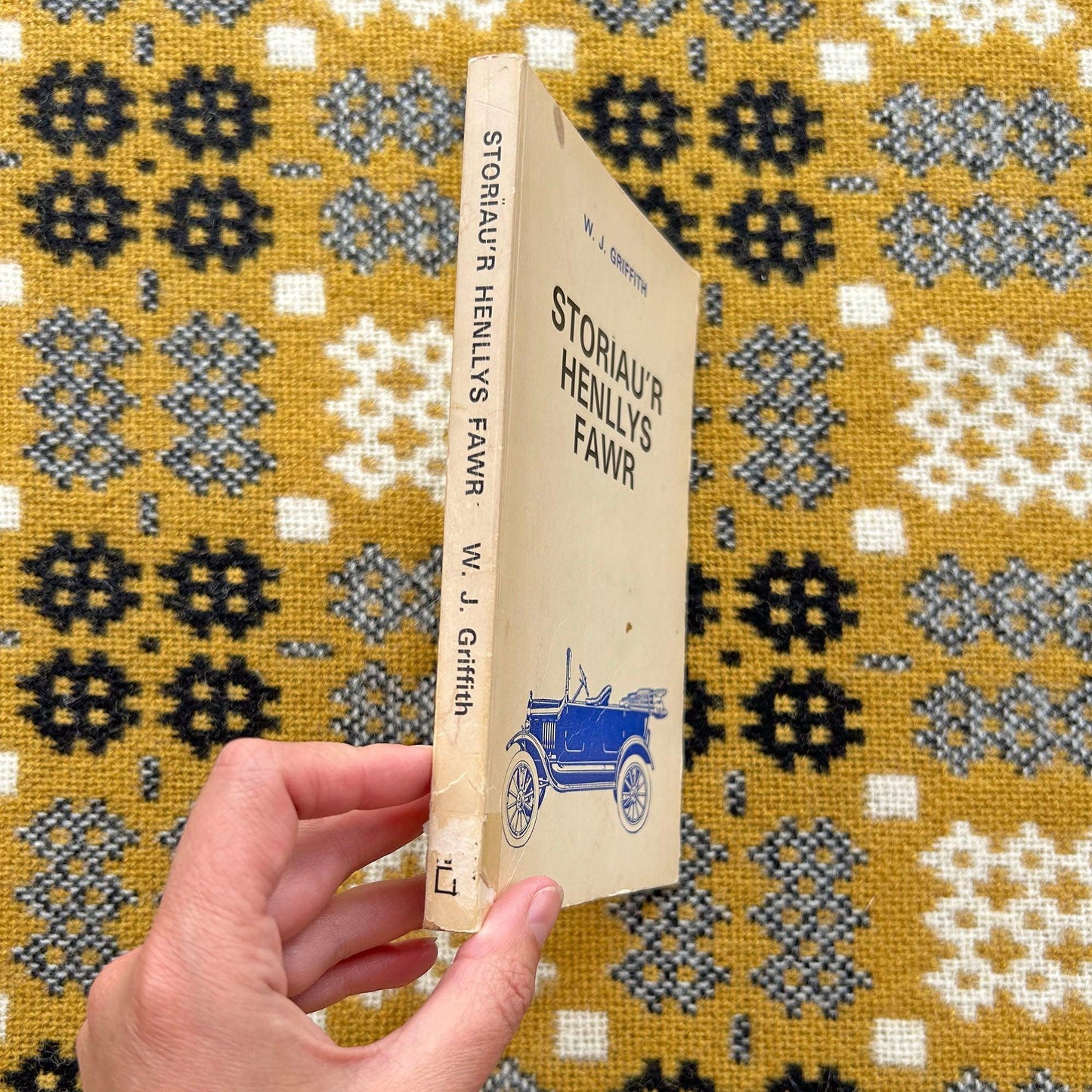 Storiau'r Henllys Fawr - W. J. Griffith - 1964 - Signed (Preloved)