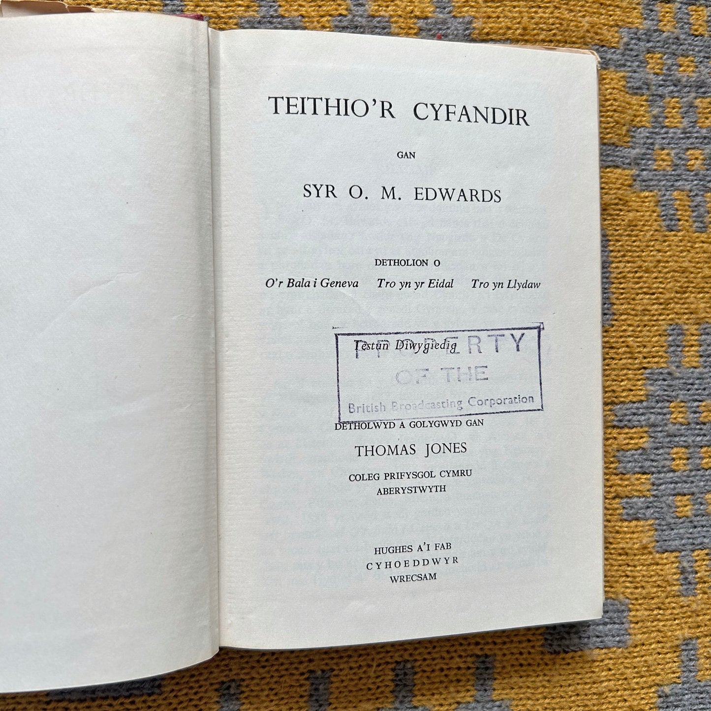 Teithio'r Cyfandir - Syr O.M Edwards - 1960 (Preloved)