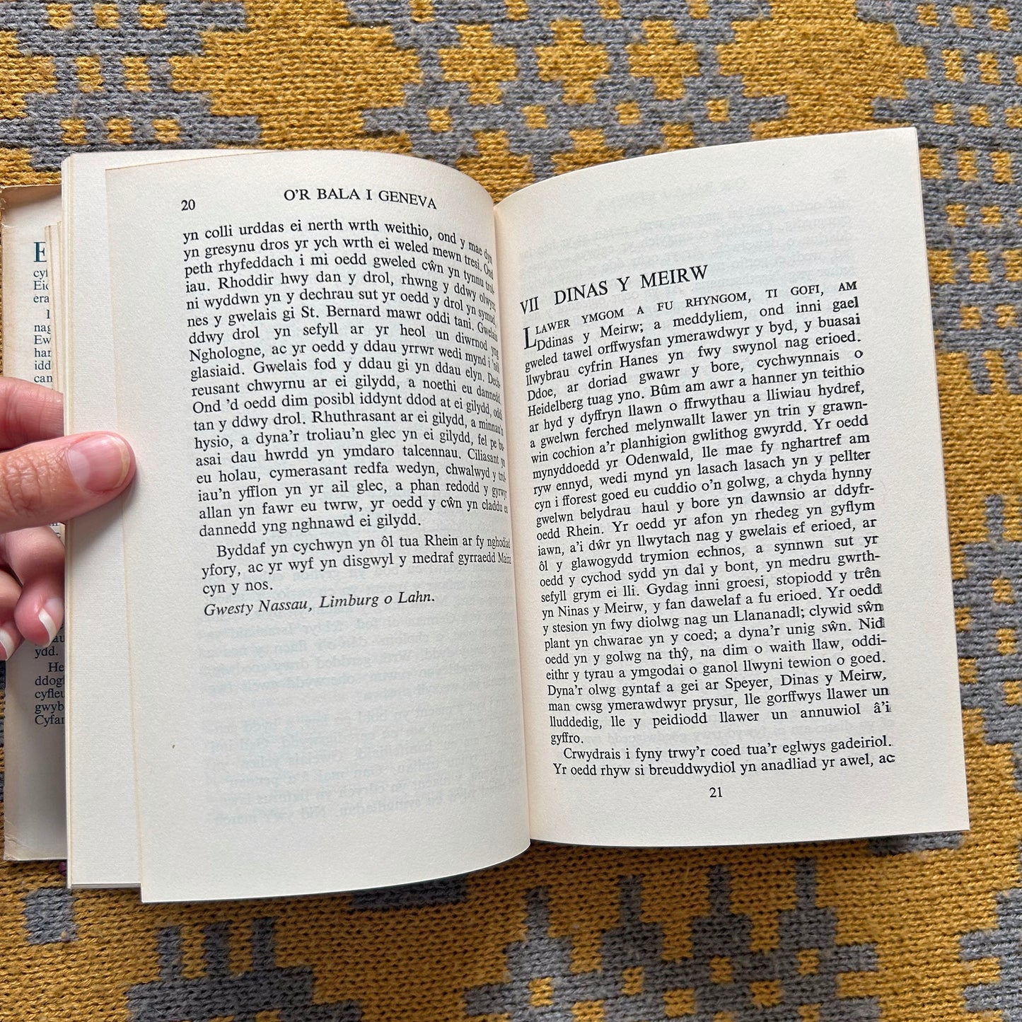 Teithio'r Cyfandir - Syr O.M Edwards - 1960 (Preloved)