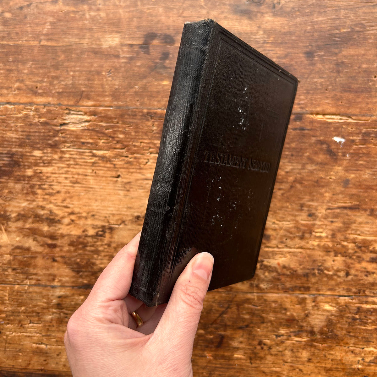 Testament Newydd - Welsh Antique Bible (Preloved)